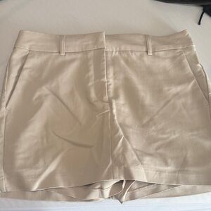 Dynamite Khaki/Cream Skort